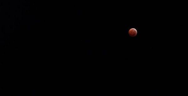 Eclipse lunaire à St-Pierre